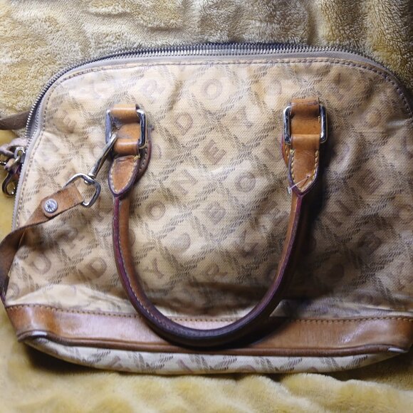 Dooney & Bourke bag - Picture 1 of 1